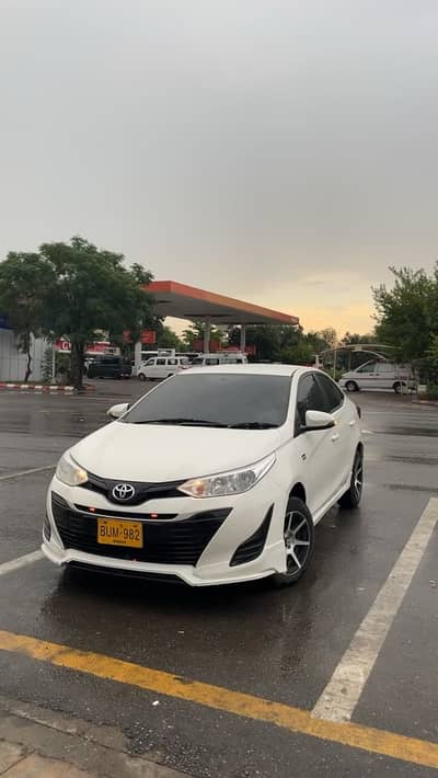 Toyota Yaris 2021 GLI CVT