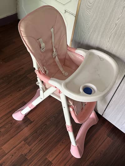 Baby / kids chair in new condition