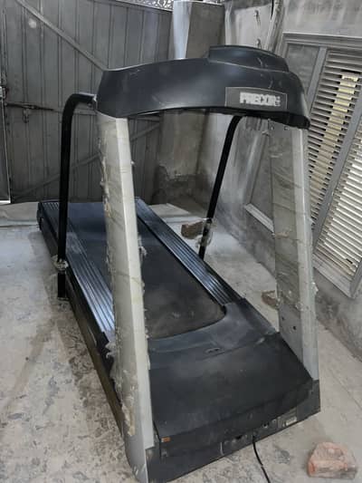 PRECOR C956 Commercial Tredmil