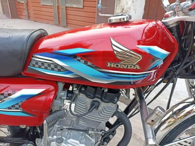 2023/24 model Honda cg125