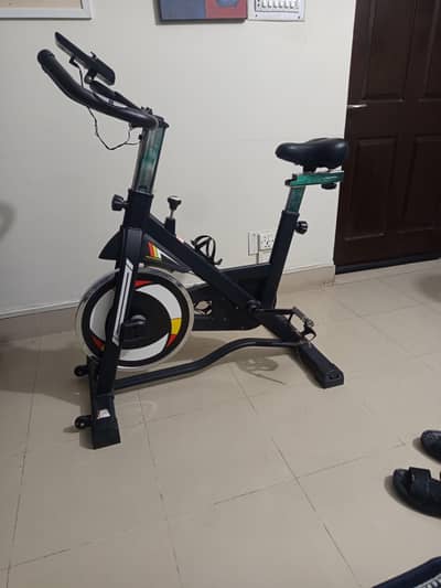 excellent condition indoor bicycle for gym workout
