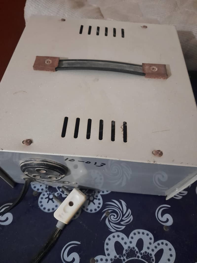 Stabilizer3500 watt 2