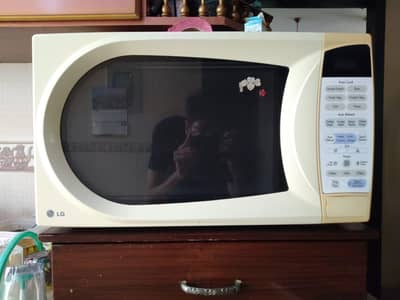 LG microwave oven