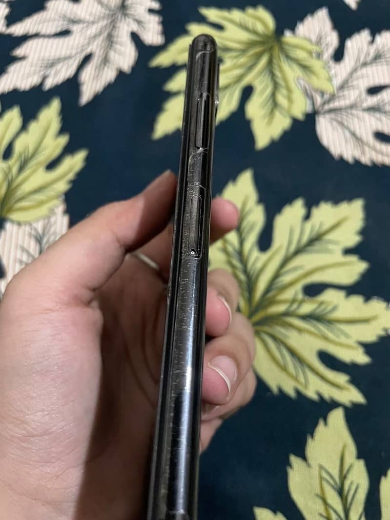 Apple iPhone X 1