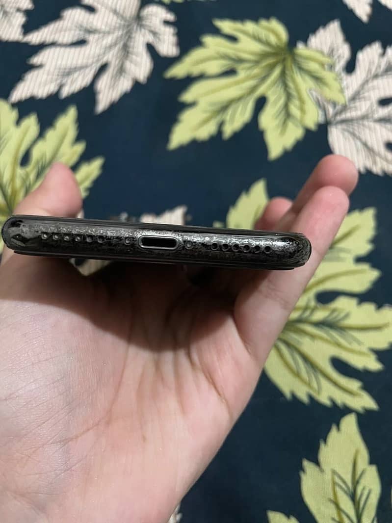 Apple iPhone X 2