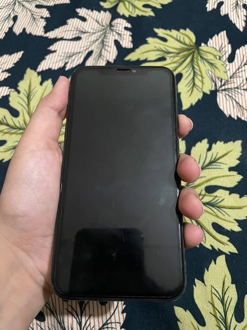 Apple iPhone X 4