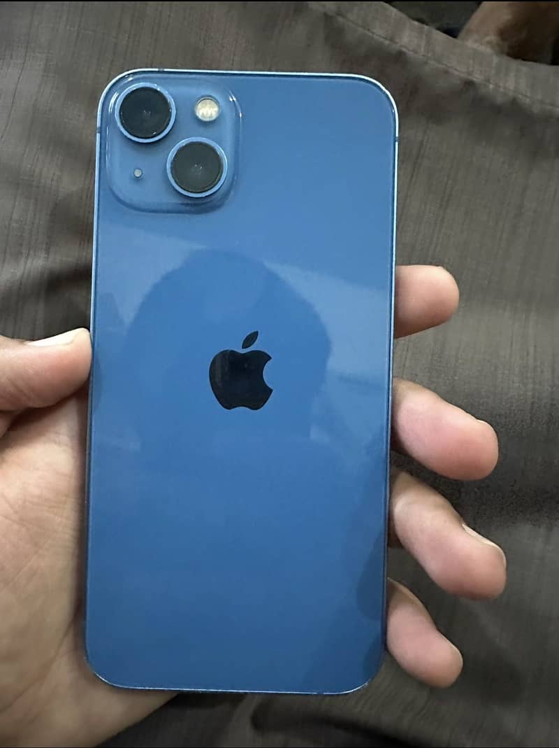 Apple iPhone 13 0
