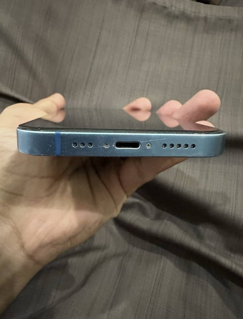 Apple iPhone 13 1