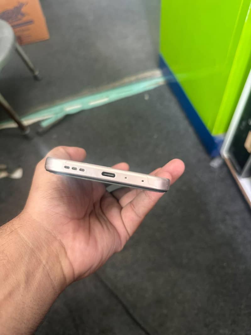 OPPO A6 5