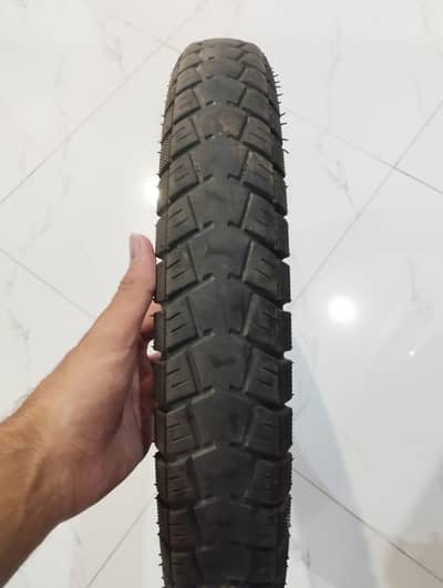 Suzuki Gs 150 Tyre with rim