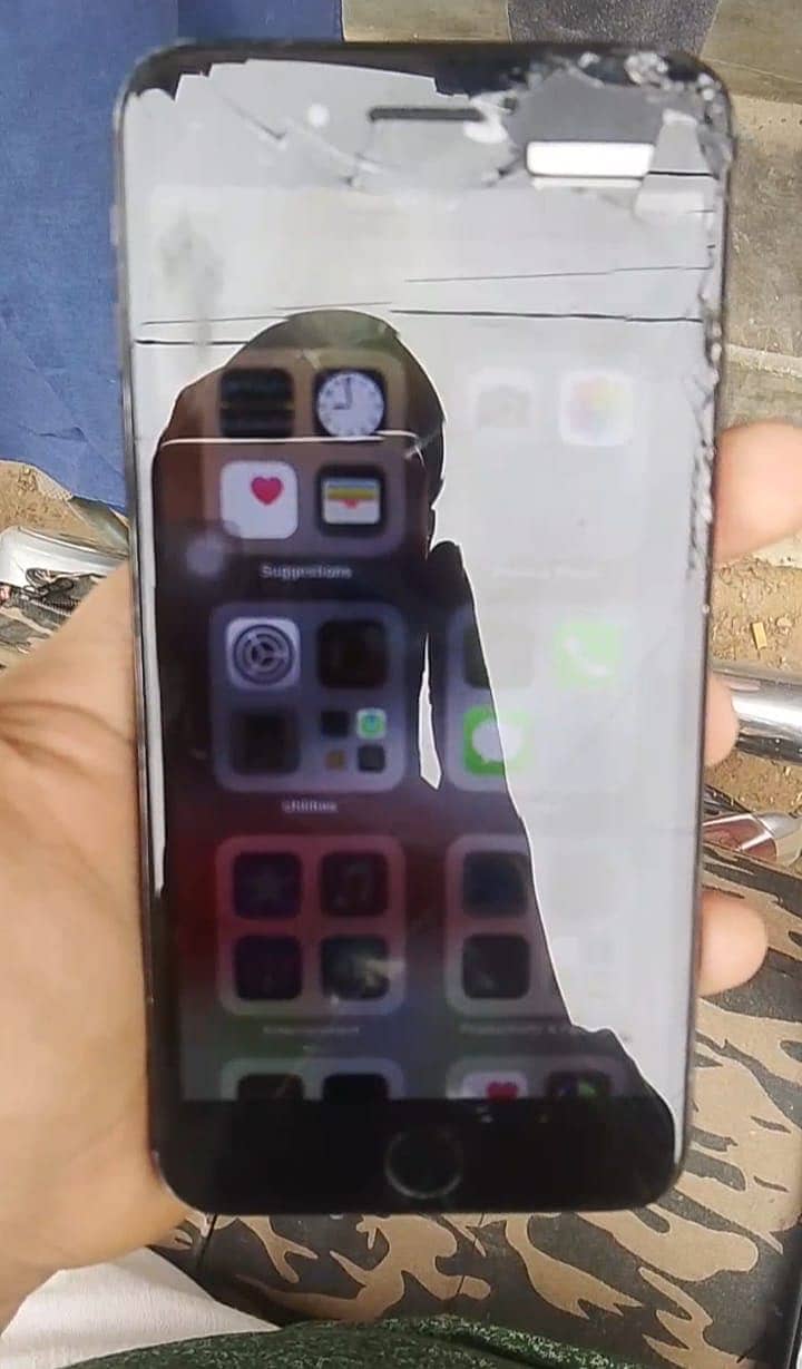 Apple iPhone 7 Plus part 3