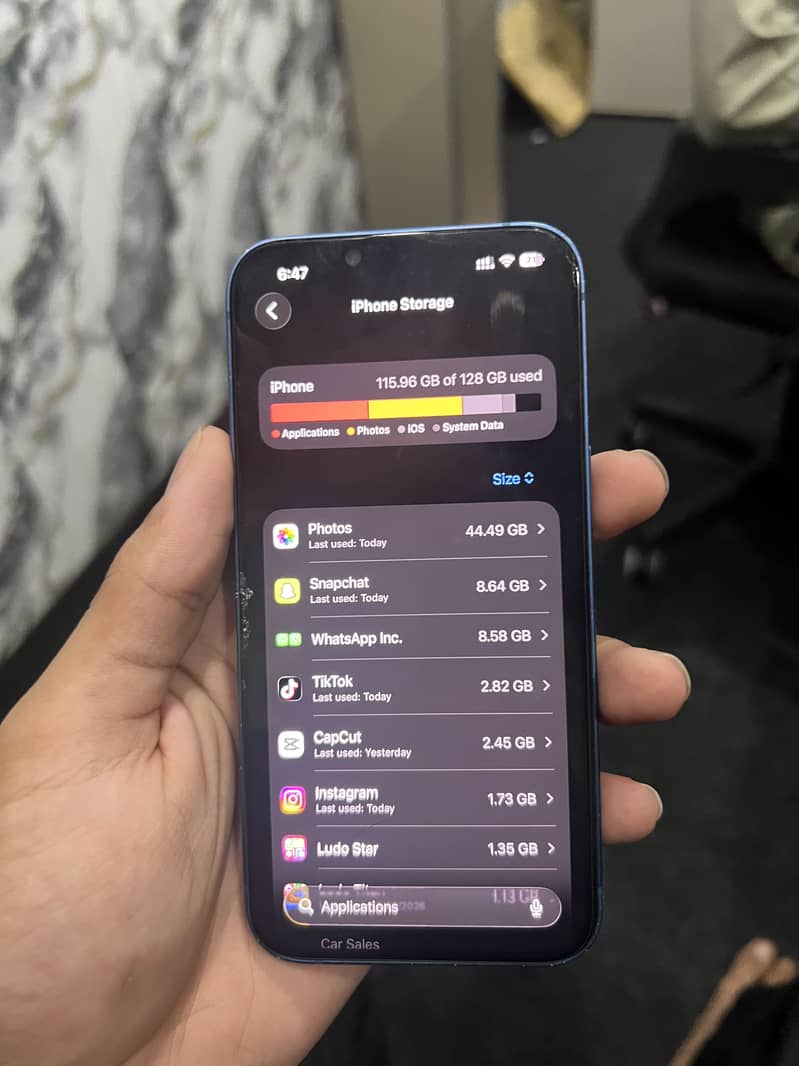 Apple iPhone 13 9