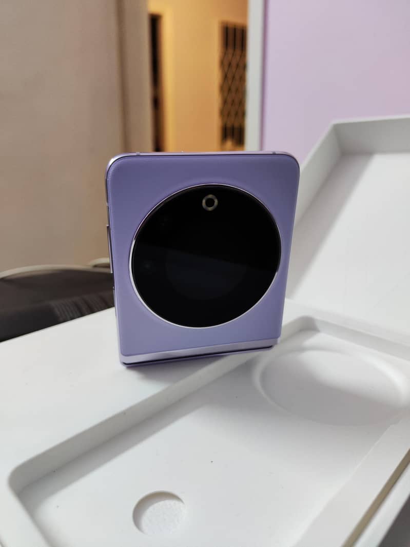 Tecno Phantom V Flip 2
