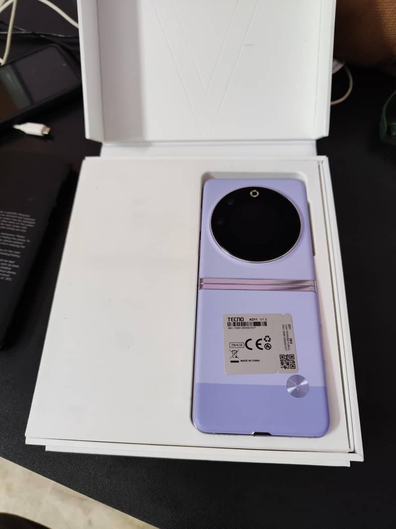 Tecno Phantom V Flip 5