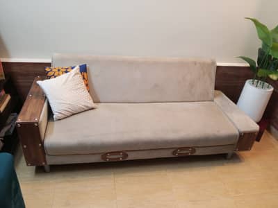 Sofa comes Bed