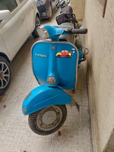 Old model vespa scooter