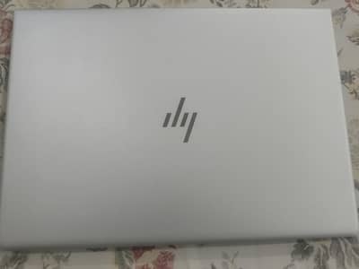 HP Elitebook g5 840 ( slightly negotiateable)