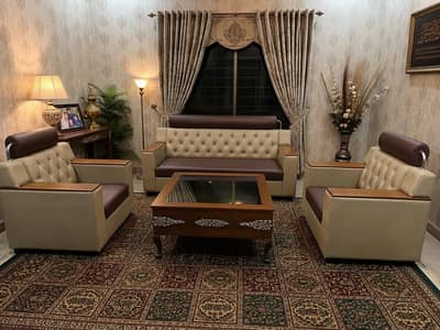 5 Seater Rexine Sofa Set New Condition