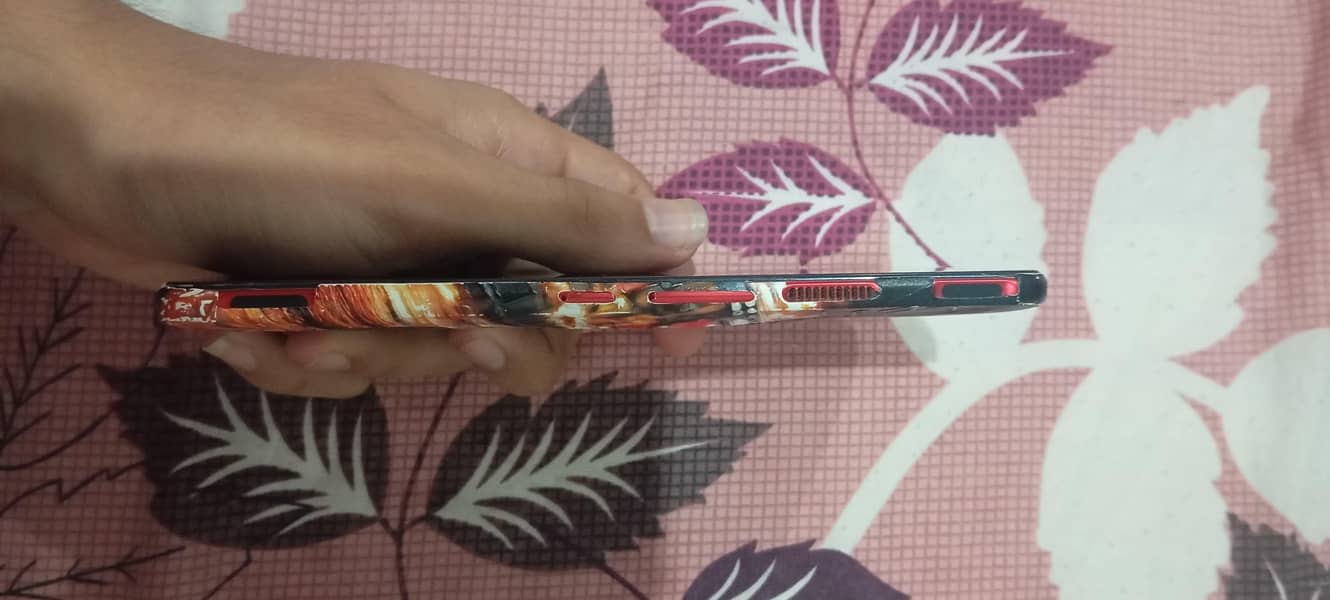 RED MAGIC 5G 4