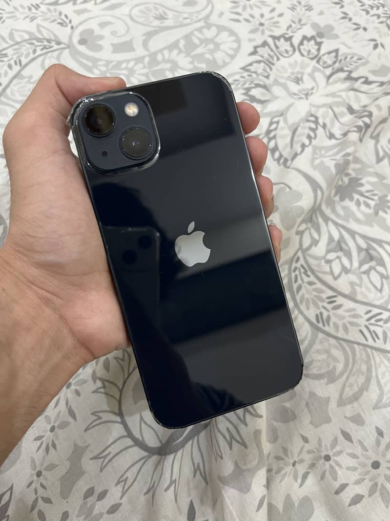 Apple iPhone 13 1