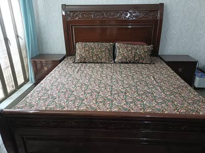 Complete King Size Bed Set (New)