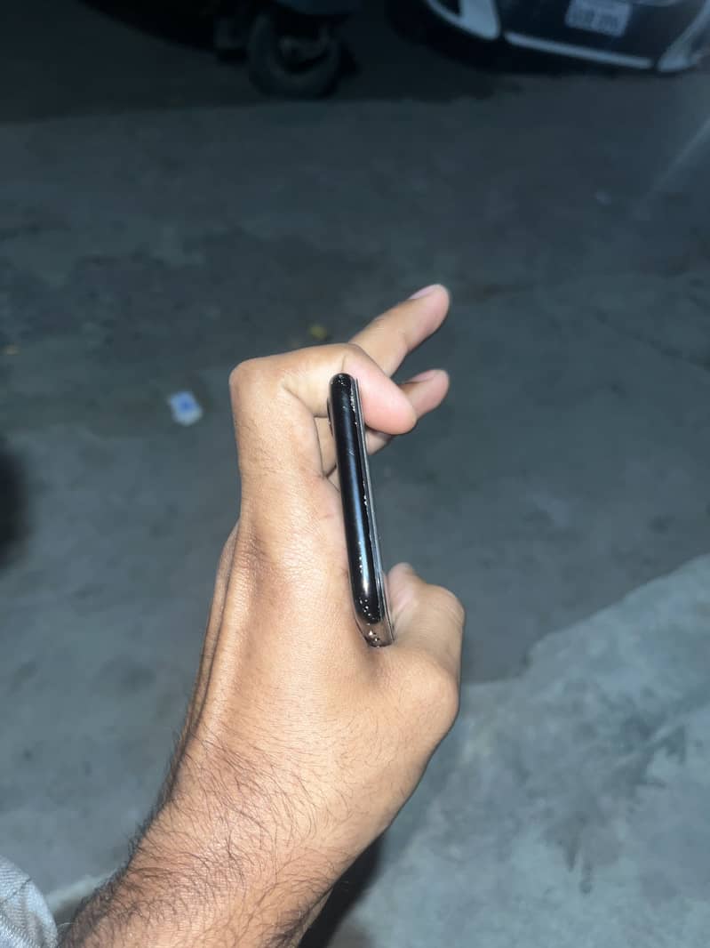 Apple iPhone 7 2