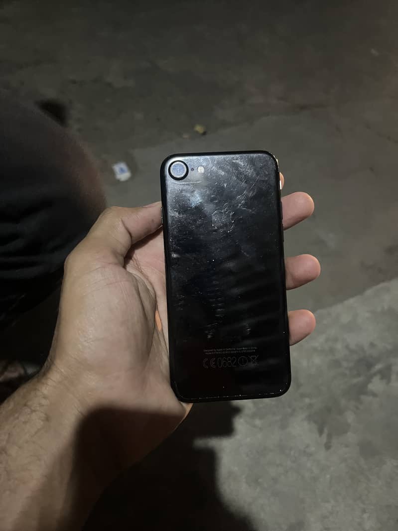 Apple iPhone 7 5