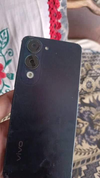 Vivo Y04