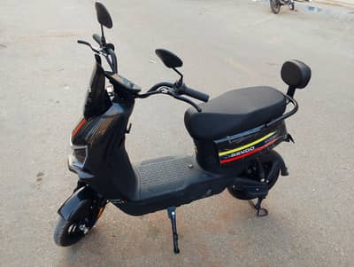 Revoo Electric Scooter