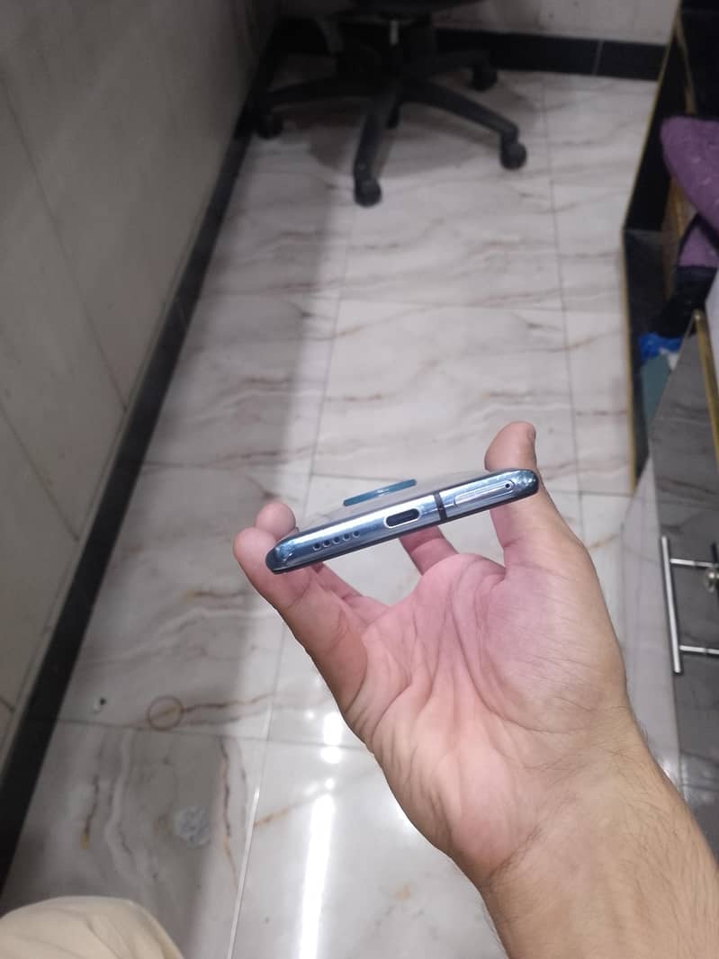 OnePlus 7t 1