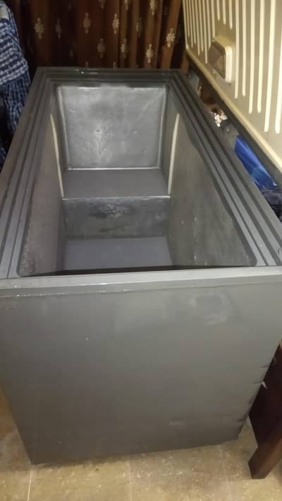 Used Freezer Single Door Outside Repainted