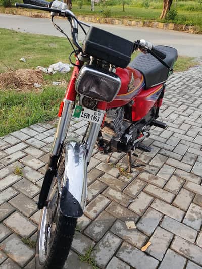 Honda 125 2008 book file tyre new number call 03140071231
