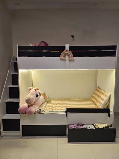Bunk bed