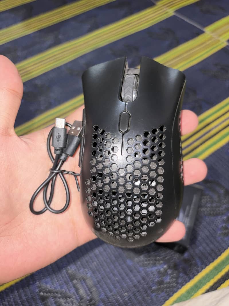 Wireless Gaming Mouse 4