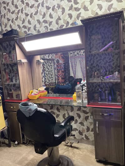 Solid wooden salon vanity station with dual glass cabinate&mirror ligh