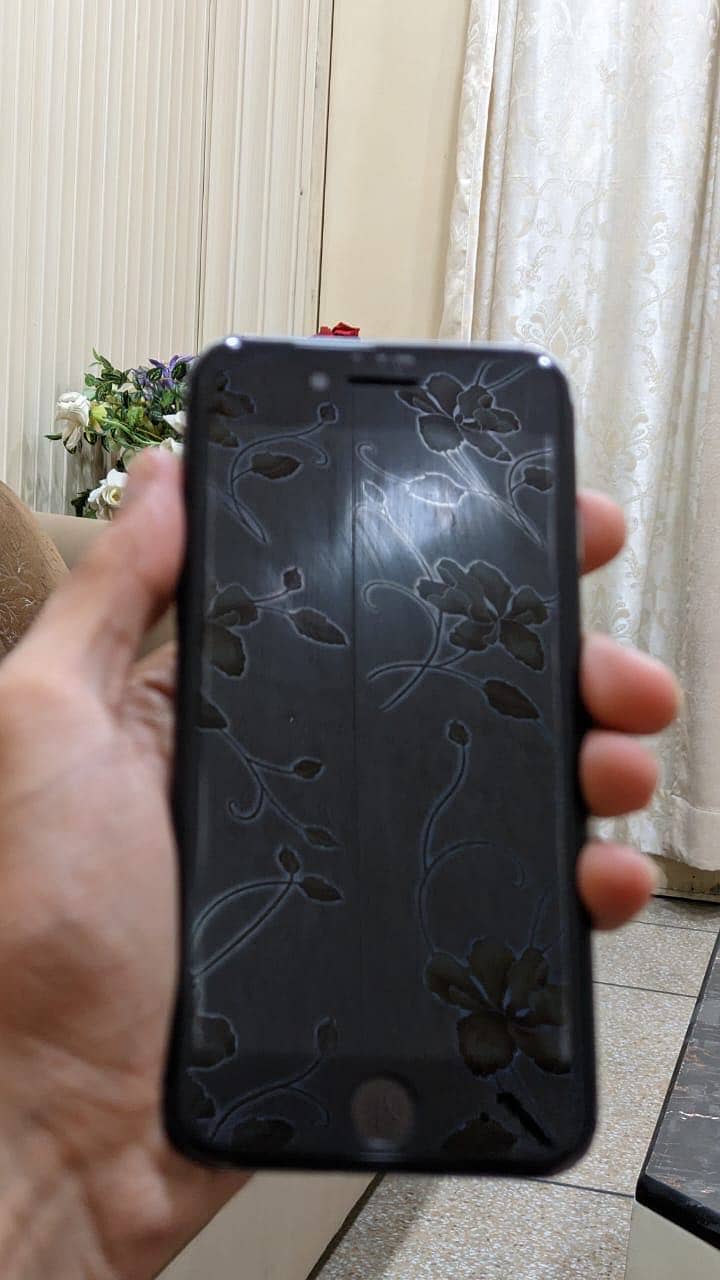 iPhone SE 2nd Generation 1
