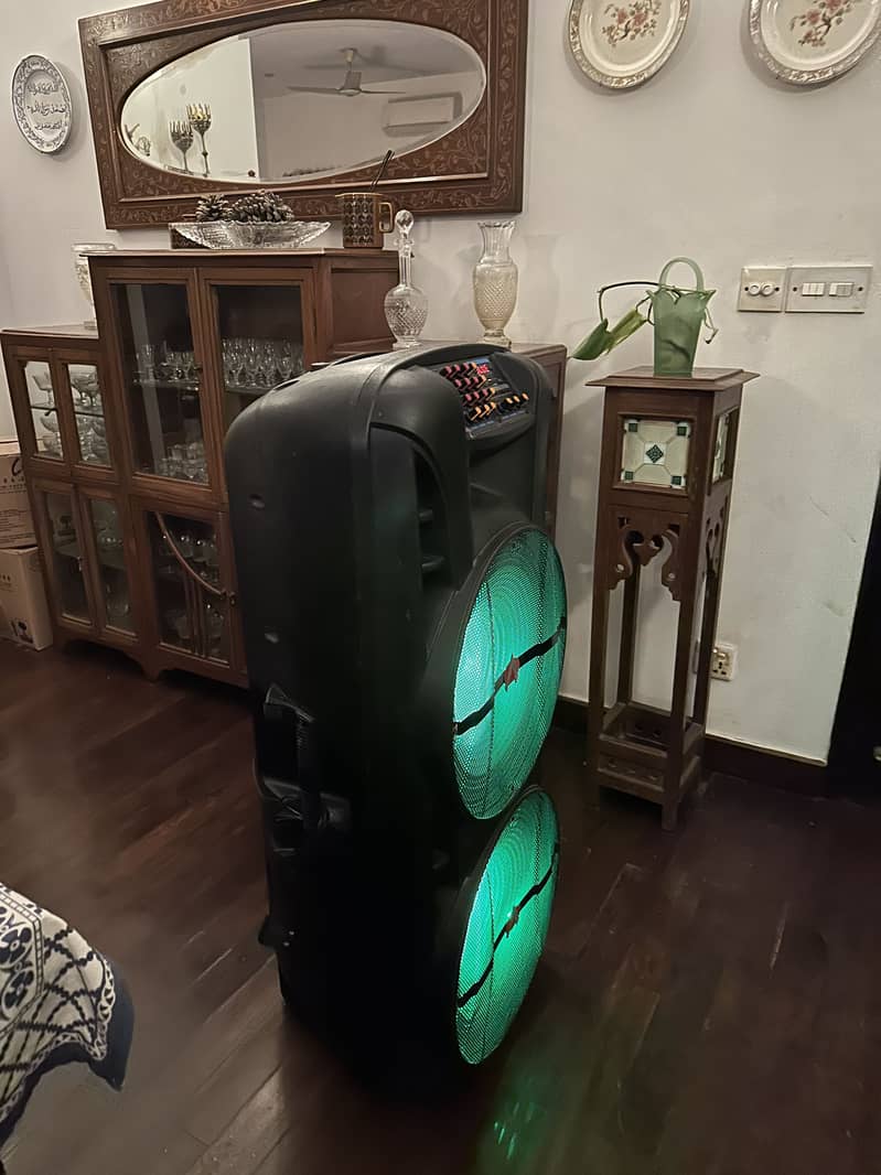 Audionic Portable Bluetooth Tower Trolley Speaker 1