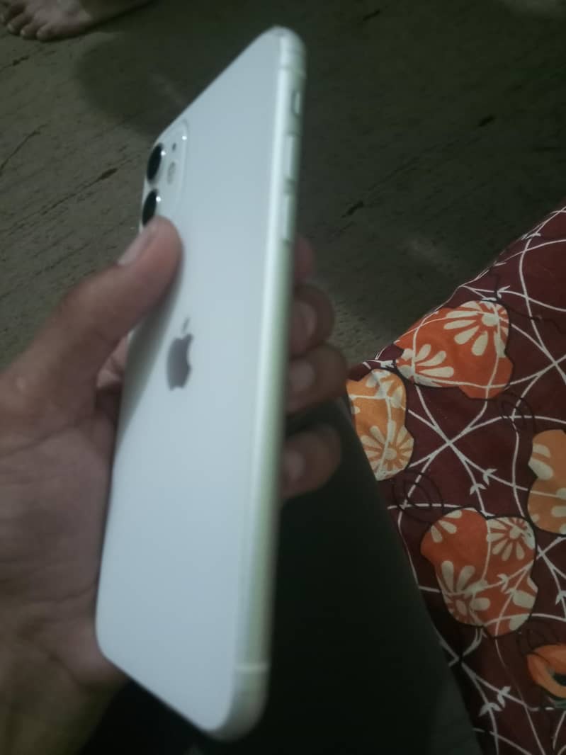 Apple iPhone 11 1