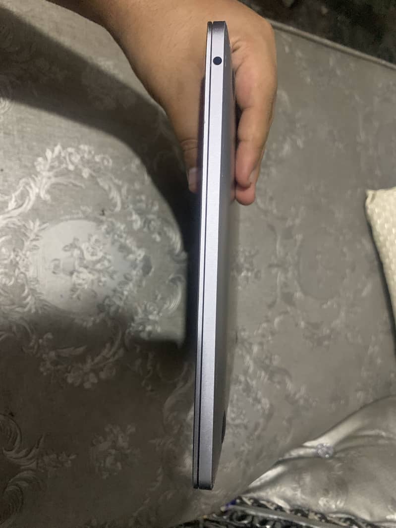 Mac book pro 2017 4