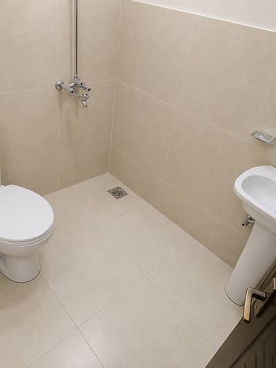 vip upper portion available for rent