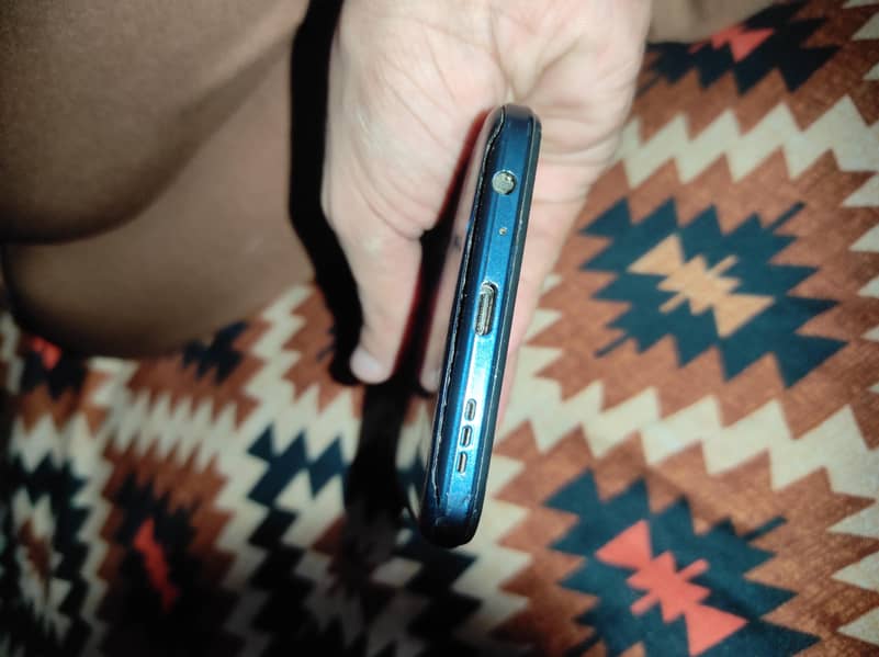 Tecno CAMON 18T 0