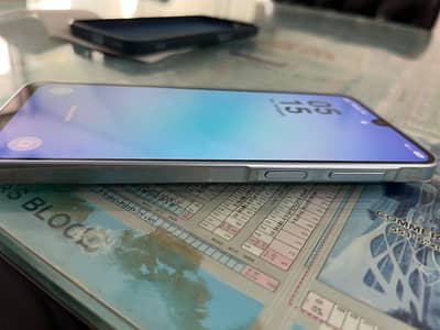 Samsung Mobile A 17
