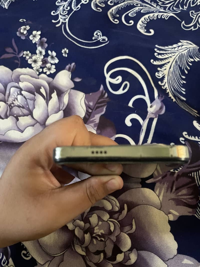 Tecno Spark 20 6