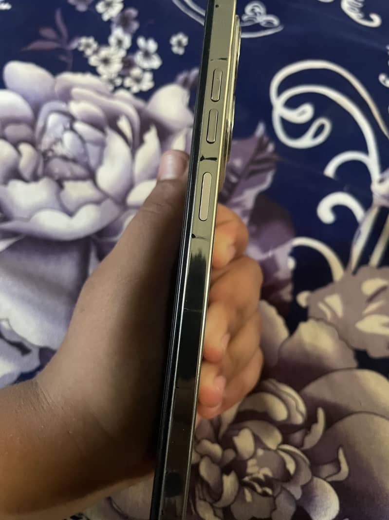 Tecno Spark 20 8