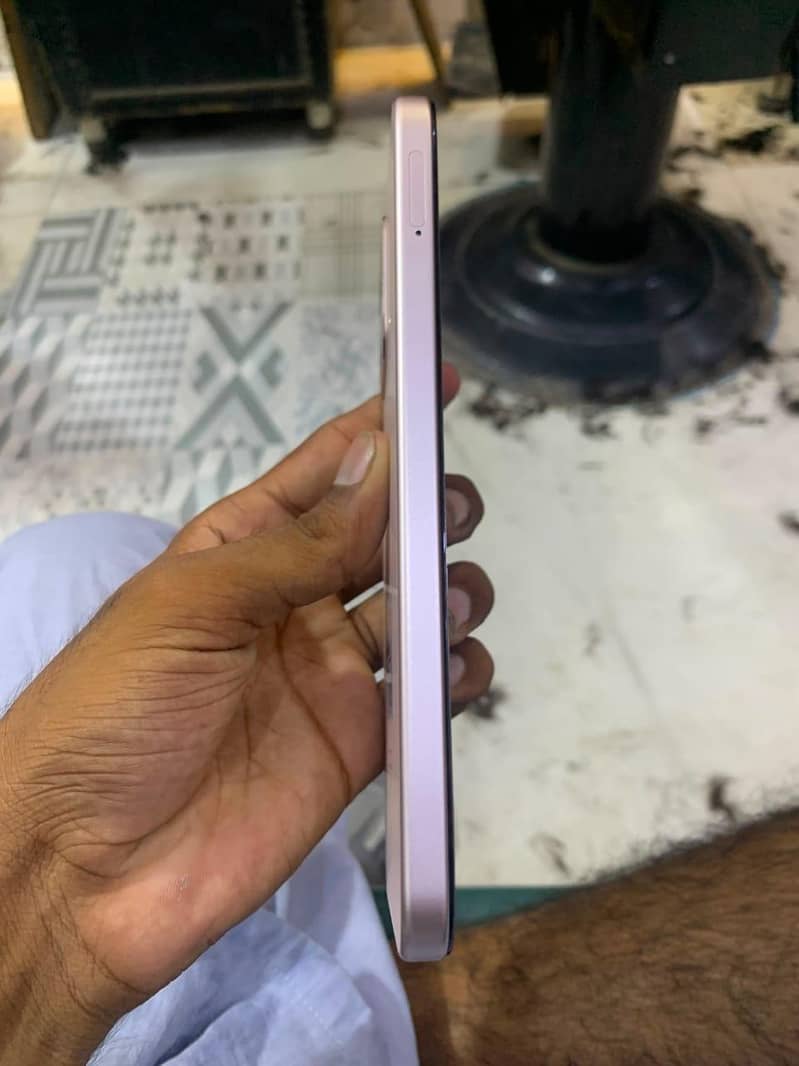 OPPO A6 0