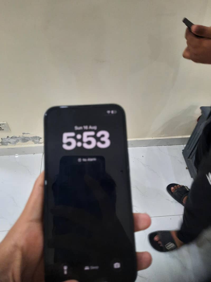 Apple iPhone 13 1