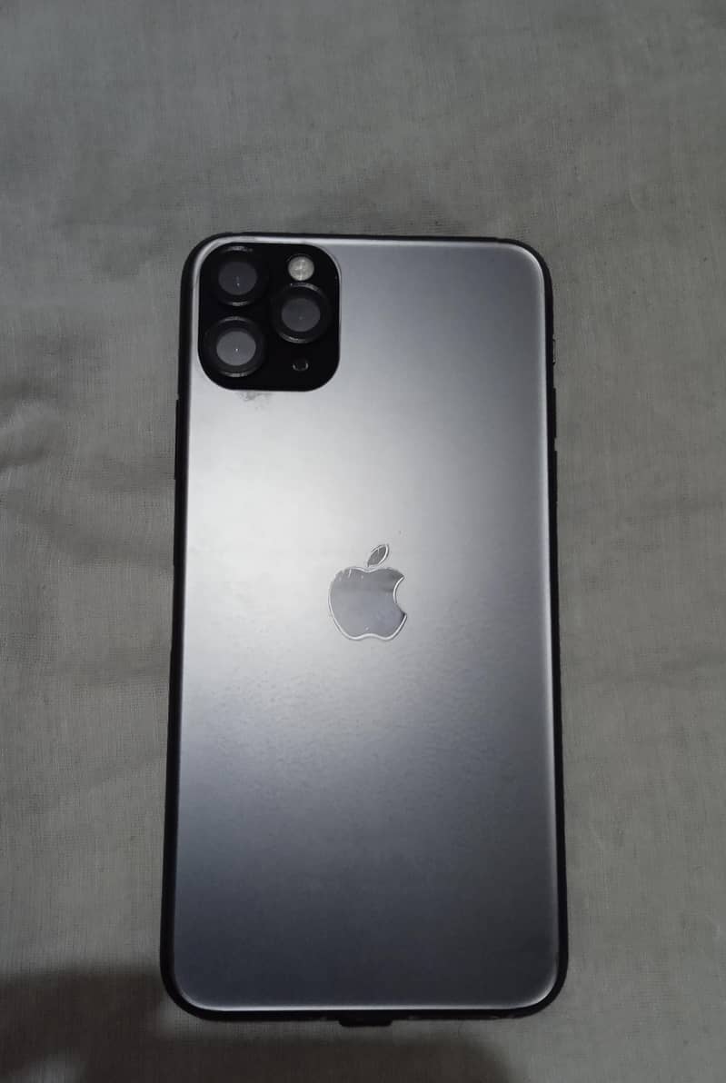 Apple iPhone 11 Pro Max 3