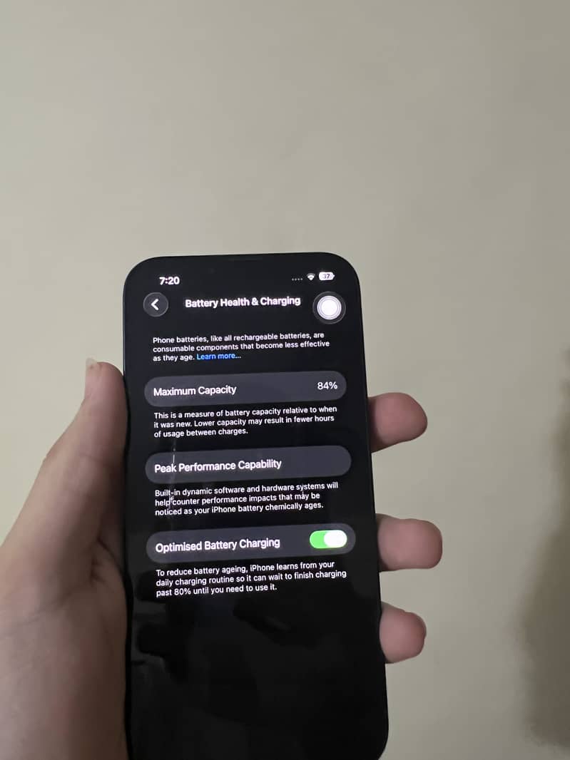 Apple iPhone 13 2