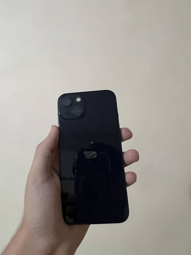 Apple iPhone 13 5
