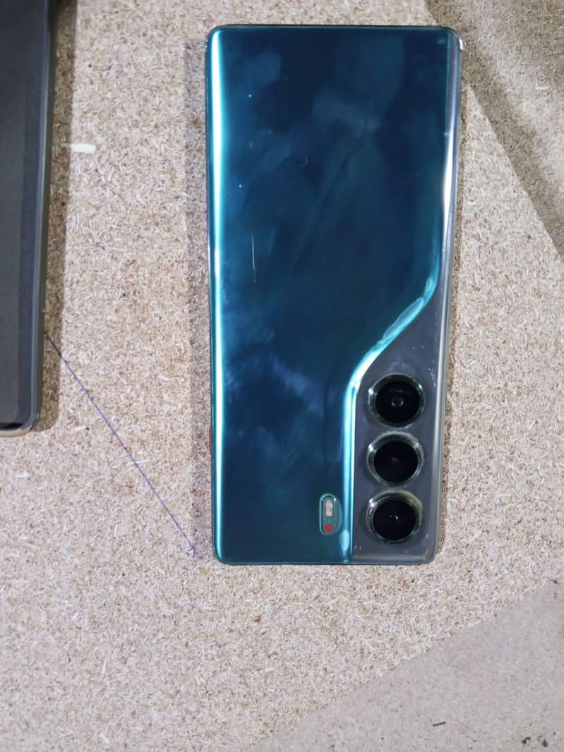 Tecno CAMON 40 Pro 5